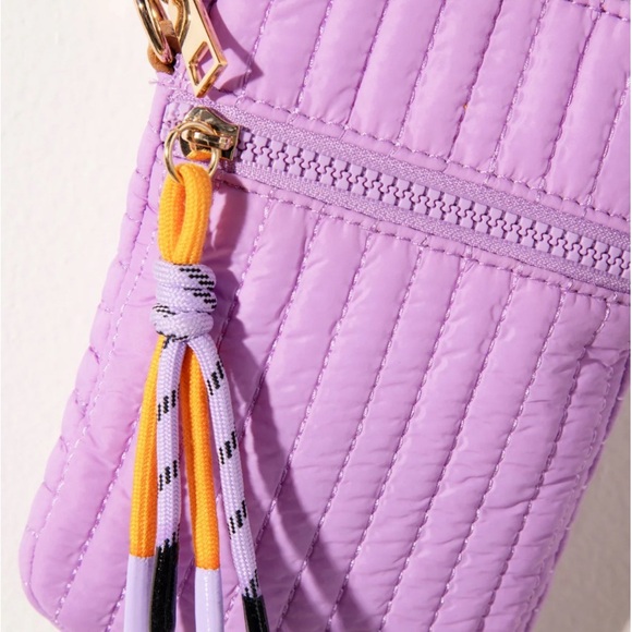 Shiraleah Ezra Quilted Nylon Phone Holder Lilac NWT - Picture 2 of 8